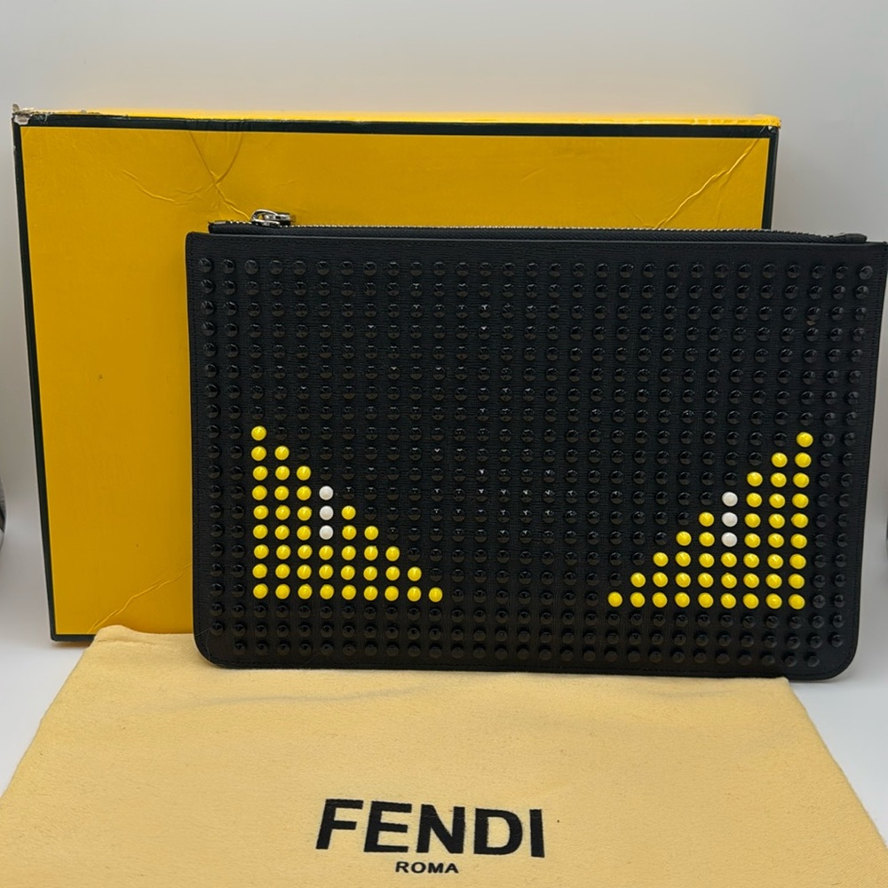 Fendi Peekaboo Defender Leather Clutch All Inclusive - Picture 3 of 12